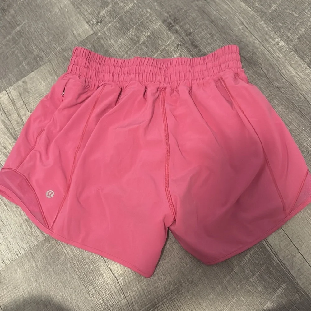 Women's Lululemon Hotty Hot 4” Pink Athletic Shorts - Picture 2 of 2